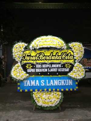 Papan Bunga Duka di Slerok