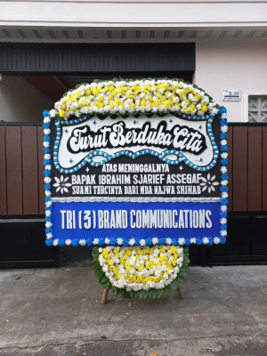 Papan Bunga Duka di Slerok